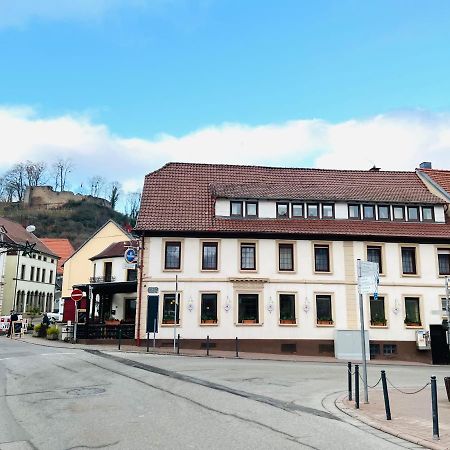 Maximo Am Koenigsberg Hotel Wolfstein Kültér fotó