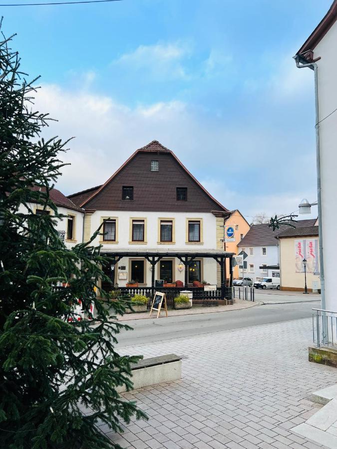 Maximo Am Koenigsberg Hotel Wolfstein Kültér fotó