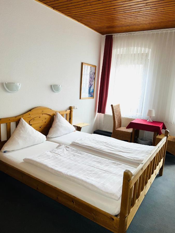 Maximo Am Koenigsberg Hotel Wolfstein Kültér fotó